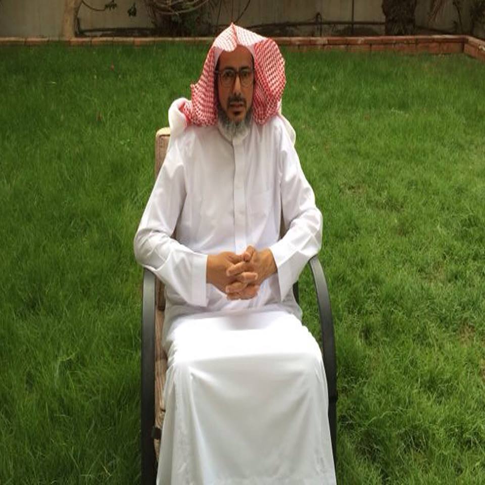 شارك المشرف العام في رسالة ماجستير بجامعة طيبة يوم الاثنين 1438/2/21هـ